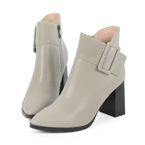 俐落方釦素面百搭粗跟短靴 300381 靴子 | boots|短靴|主題 | topic|闆娘莎姊私藏款|限時活動 | event|本週主打星