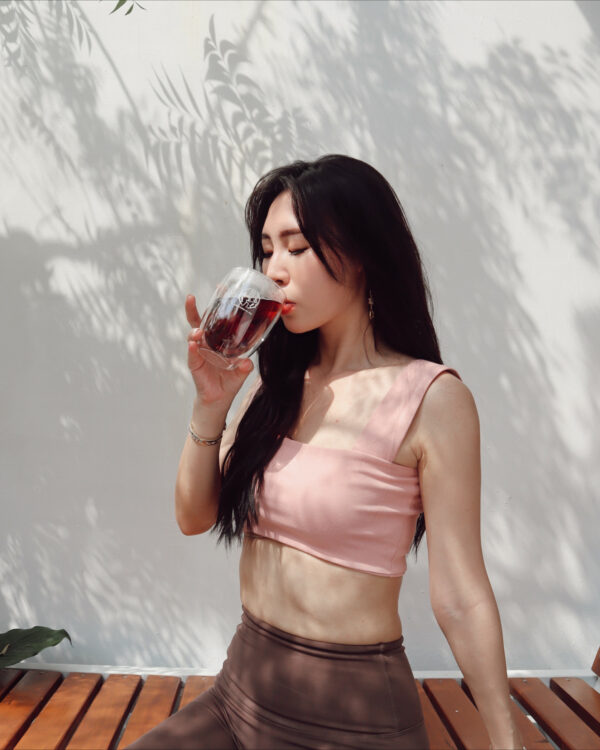 順孅茶及美妍茶長期飲用下來，感覺氣色更透亮了呢(圖片/Lizlife_choice)