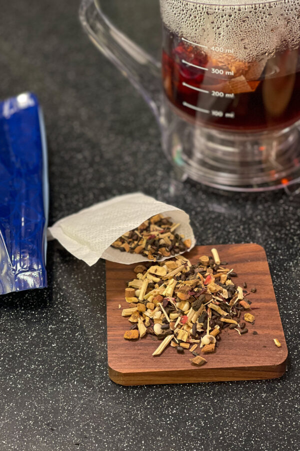 順孅茶茶包重達17g,單包茶包可沖2000cc茶量,CP值及功效都深受廣大粉絲喜愛。