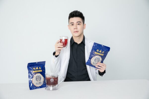 翰方御品順孅茶由曾柏翰中醫師親自研發,是最適合現代人維持健康的養生漢方茶。