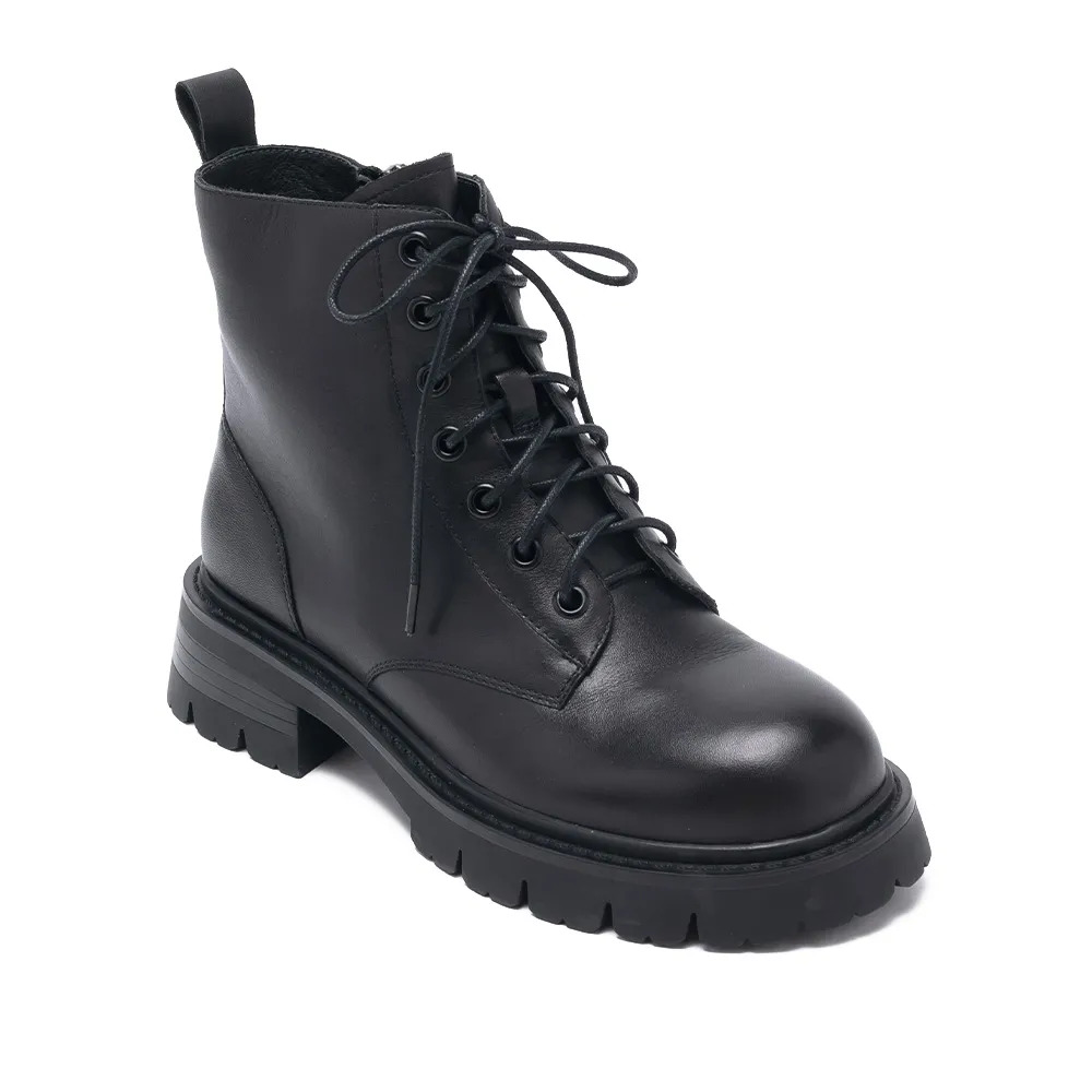 BARTO 真皮拉鍊短筒馬汀靴 換季出清 990up|均一價 $1980|pineapple outfitter|BOOTIES 踝靴/短筒靴|優惠活動 Promotion|品牌|Pineapple Outfitter|跟高 Heel Height|中跟 5-7 cm