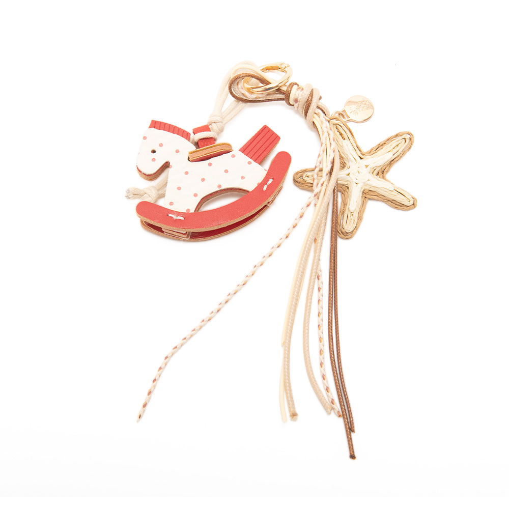 多層次主題掛飾 - 紅色 分類規劃|配件|👠👜雙週新品 | 週四上新|🔴07 MAY.|品牌|Pineapple Outfitter