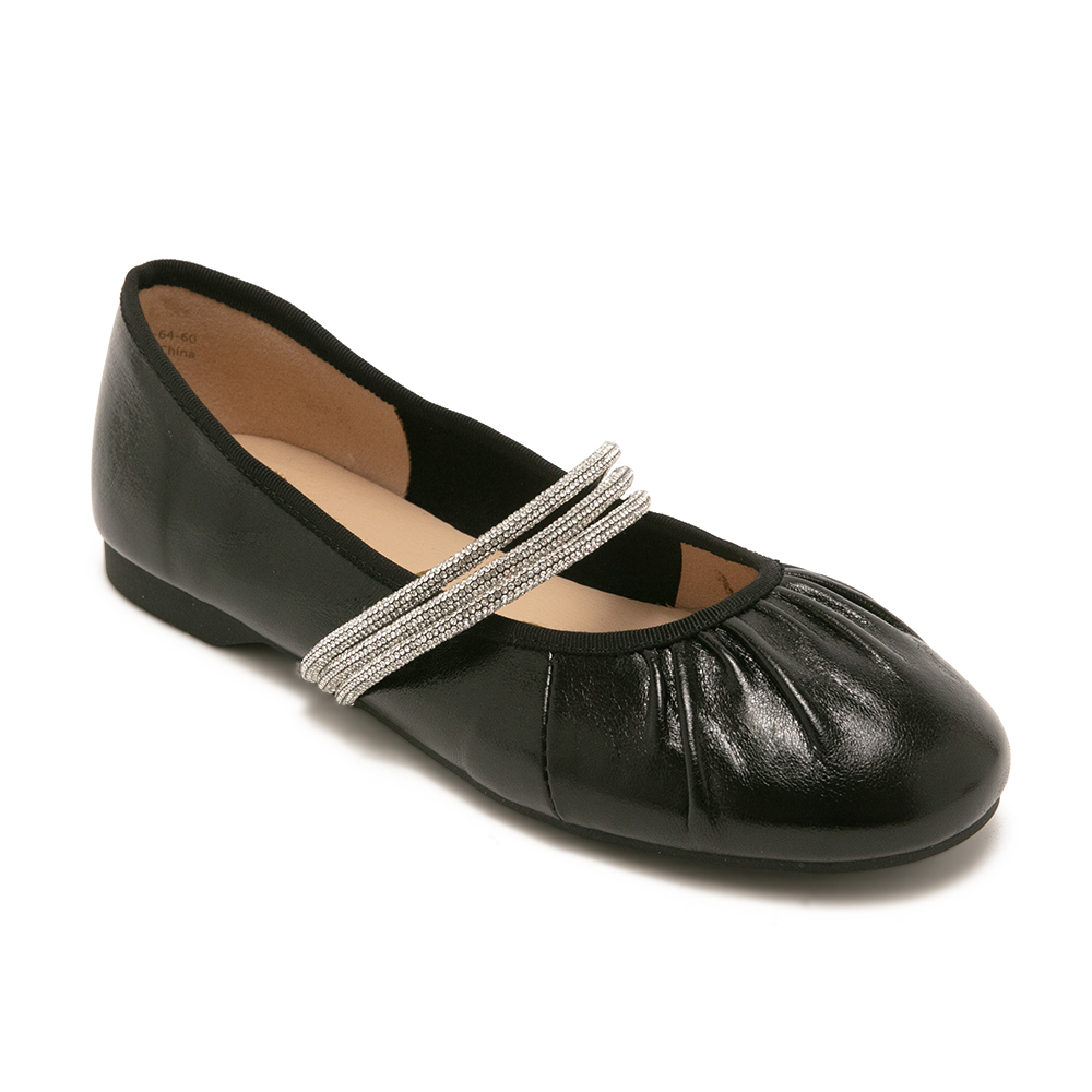 真皮抓皺閃鑽繫帶娃娃鞋DARVA - 黑色, 5 🟢12 FEB.|🐴馬上好運．能量誕生🪶|旅遊出國換上輕盈|季別|PO.ES-26SS|👠👜雙週新品 | 週四上新|pineapple outfitter|FLATS 平底/娃娃鞋|品牌|Pineapple Outfitter|款式 STYLE|平底包鞋 Flats|跟高 Heel Height|平底 0-2 cm